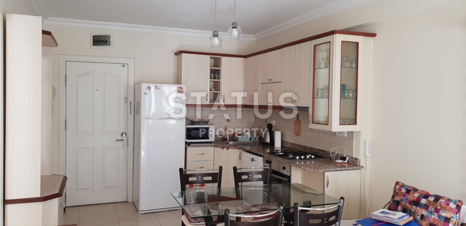 Апартаменты в центре Алании в 500 метрах от пляжа Клеопатра! Мебель и техника в стоимости. 60 кв.м. фото 3