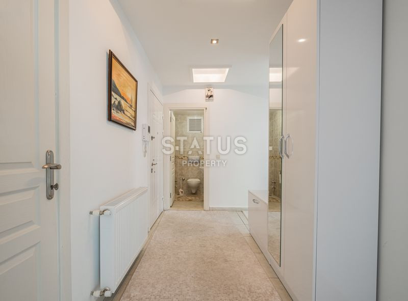 Трёхкомнатная квартира в 200 метрах от моря в районе Тосмур, 120м2. фото 6