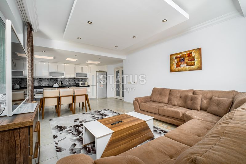 Трёхкомнатная квартира в 200 метрах от моря в районе Тосмур, 120м2. фото 10