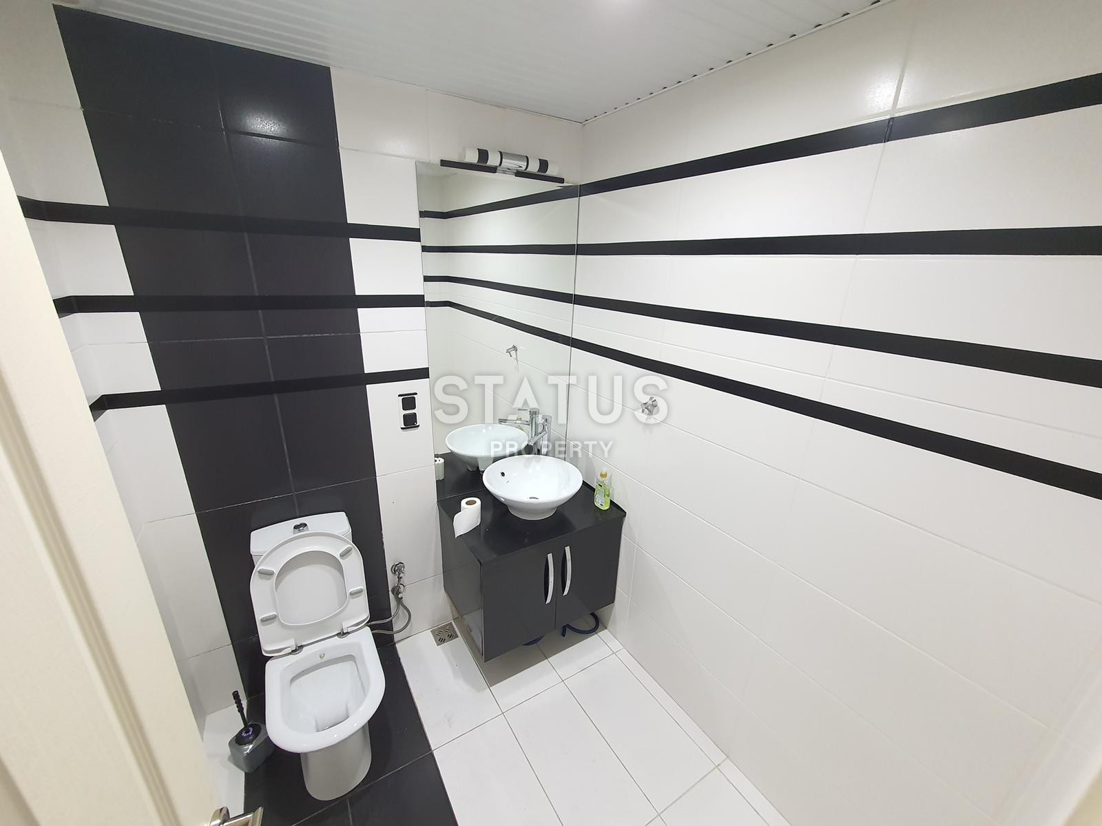 Three-room apartment with a separate kitchen in the central area of Alanya. 130m2 фото 10