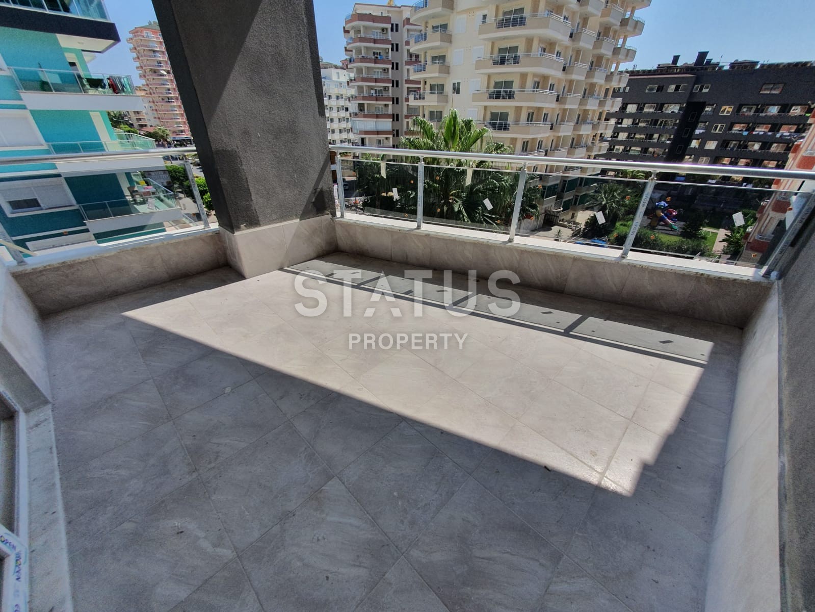 Абсолютно новая трехкомнатная квартира на ул. Барбороса в Махмутларе, 100 2 фото 7