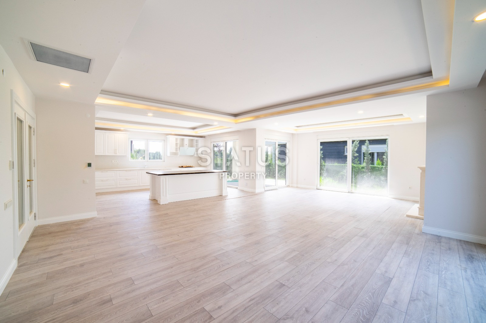 Комплекс вилл 4+1 в элитном районе Анталии Дошемеалты 350м2. фото 3