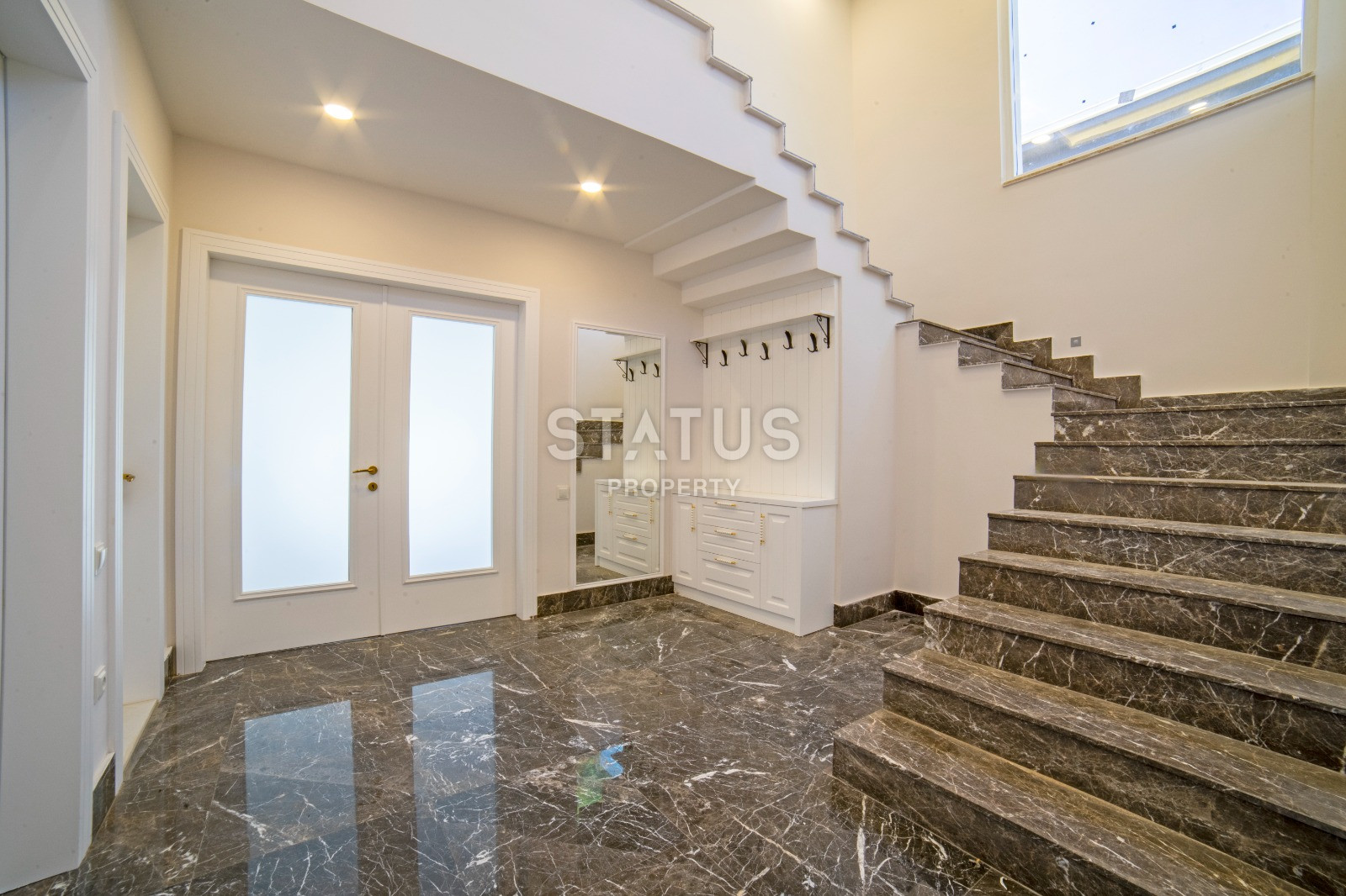 Комплекс вилл 4+1 в элитном районе Анталии Дошемеалты 350м2. фото 6