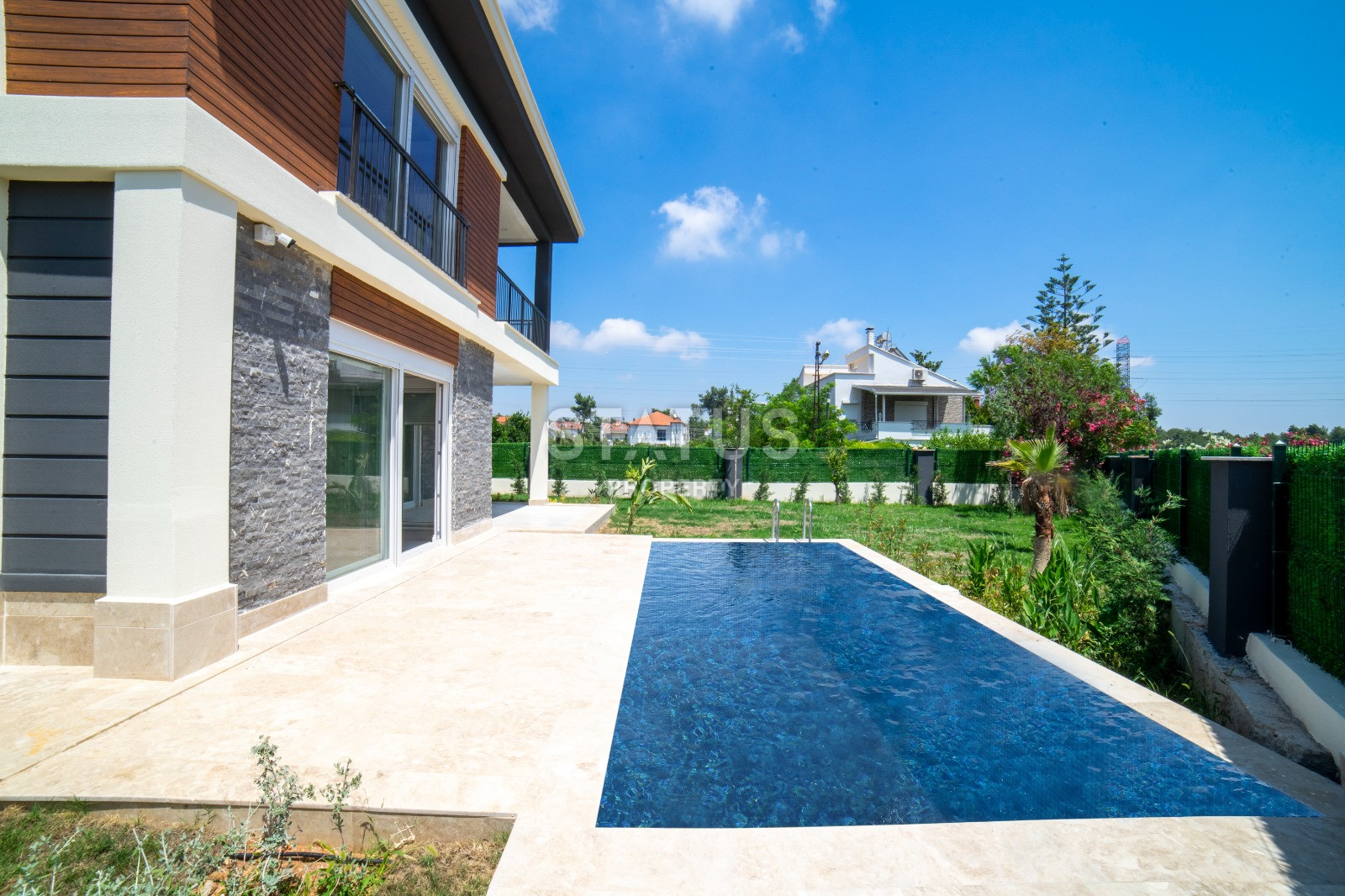 Комплекс вилл 4+1 в элитном районе Анталии Дошемеалты 350м2. фото 8