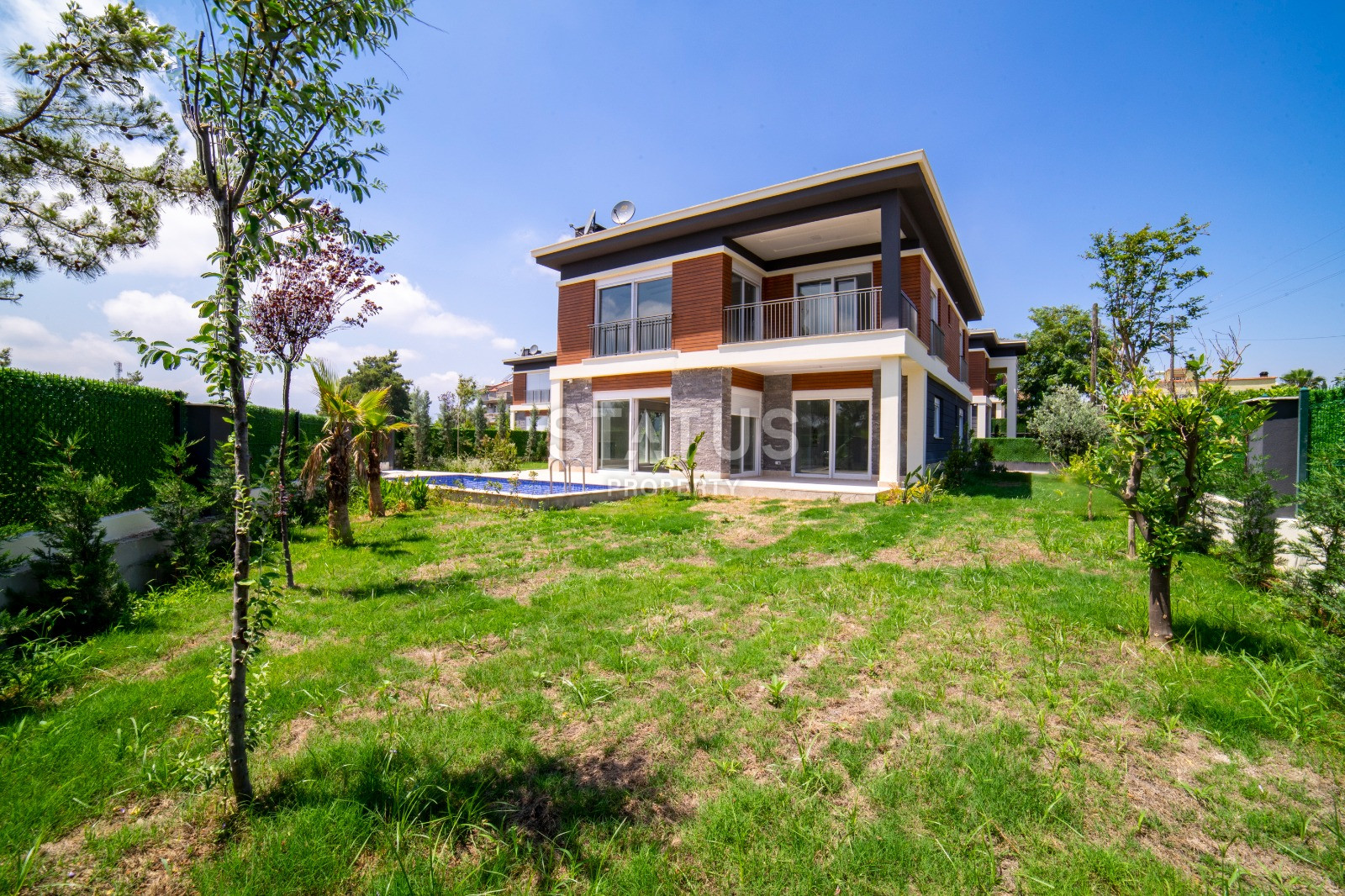 Комплекс вилл 4+1 в элитном районе Анталии Дошемеалты 350м2. фото 10