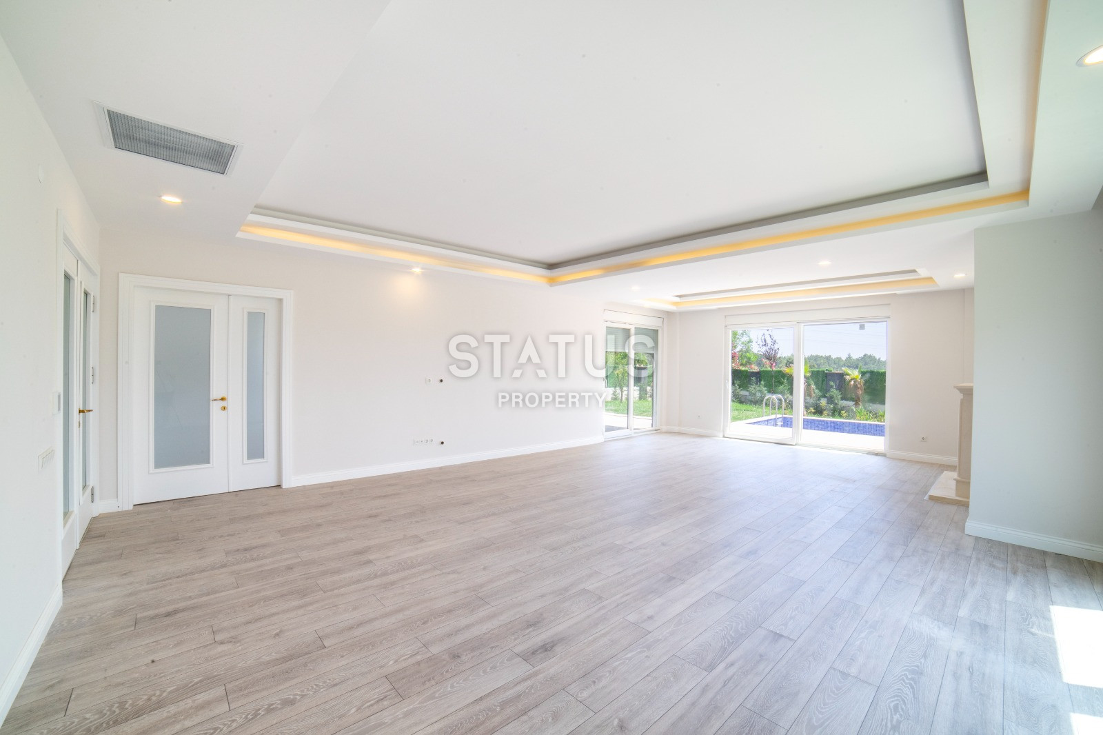 Комплекс вилл 4+1 в элитном районе Анталии Дошемеалты 350м2. фото 13