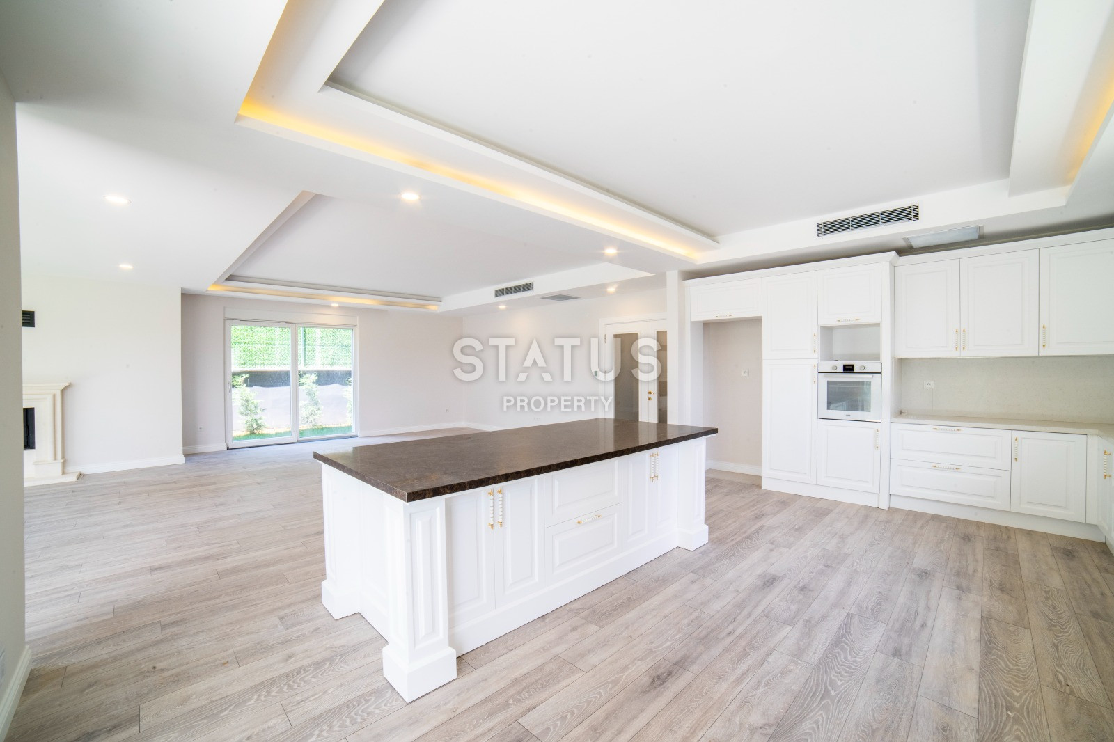 Комплекс вилл 4+1 в элитном районе Анталии Дошемеалты 350м2. фото 14