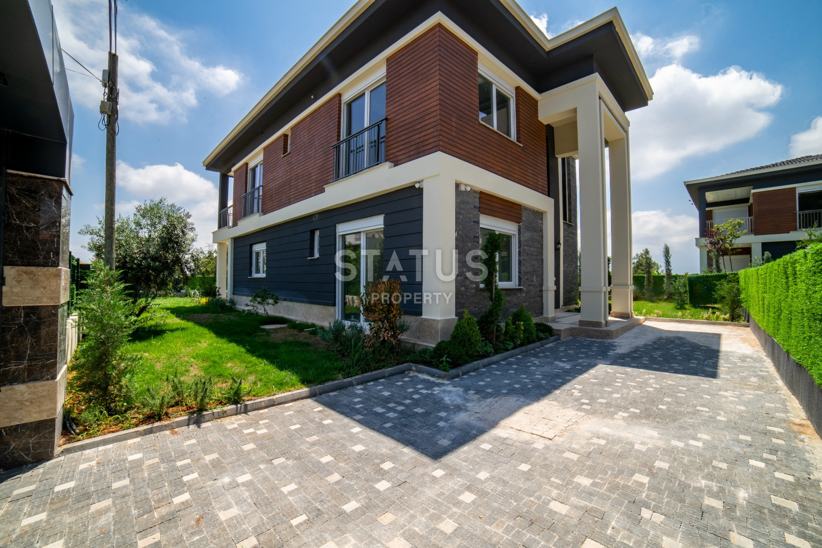 Комплекс вилл 4+1 в элитном районе Анталии Дошемеалты 350м2. фото 19