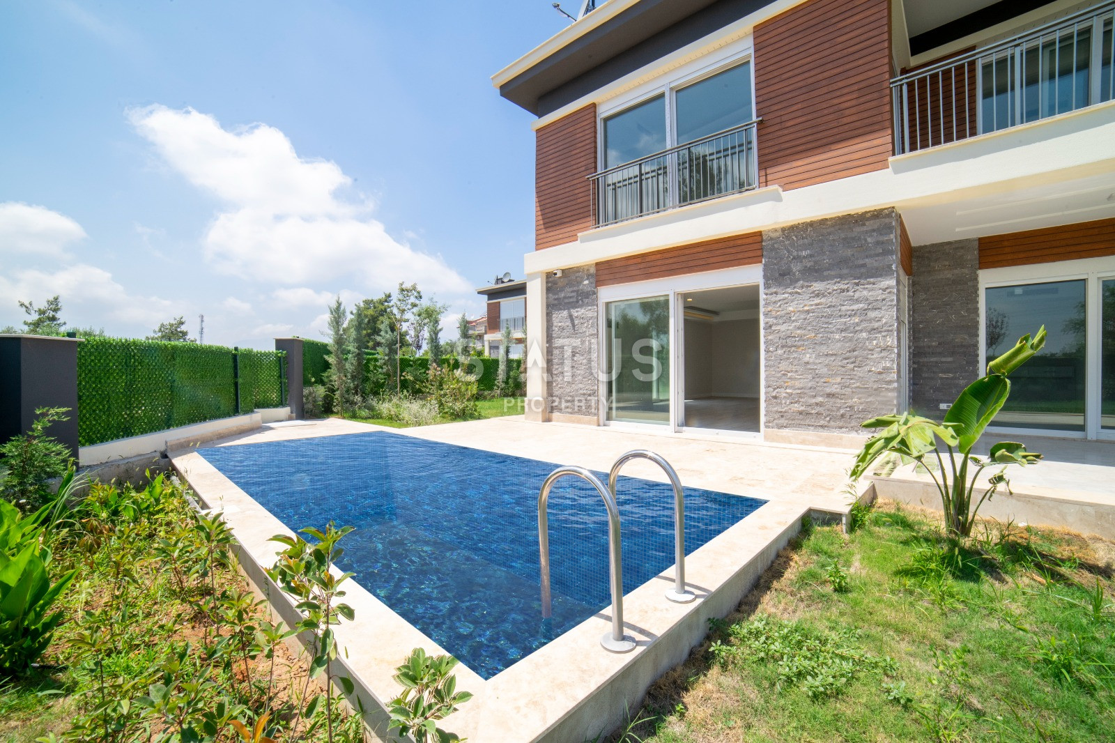 Комплекс вилл 4+1 в элитном районе Анталии Дошемеалты 350м2. фото 22