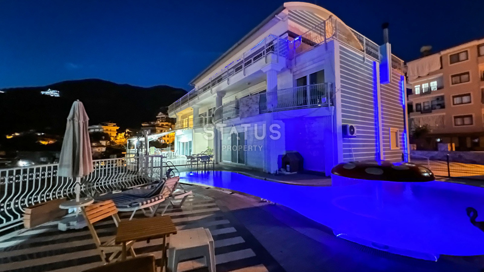 Трёхэтажная вилла с 12 спальнями в центре спального района Джикджилли. 1200м2 фото 10