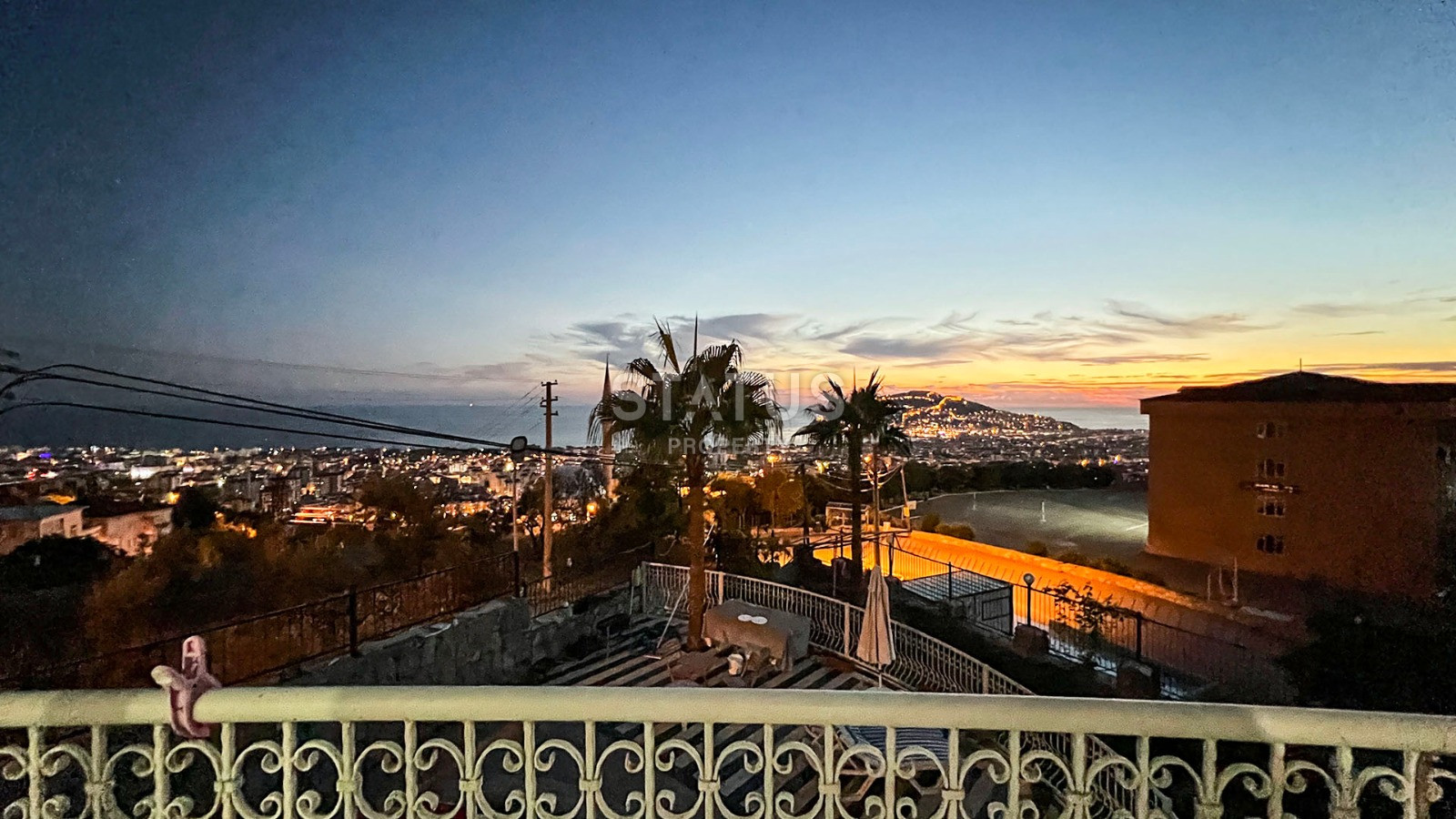 Трёхэтажная вилла с 12 спальнями в центре спального района Джикджилли. 1200м2 фото 14