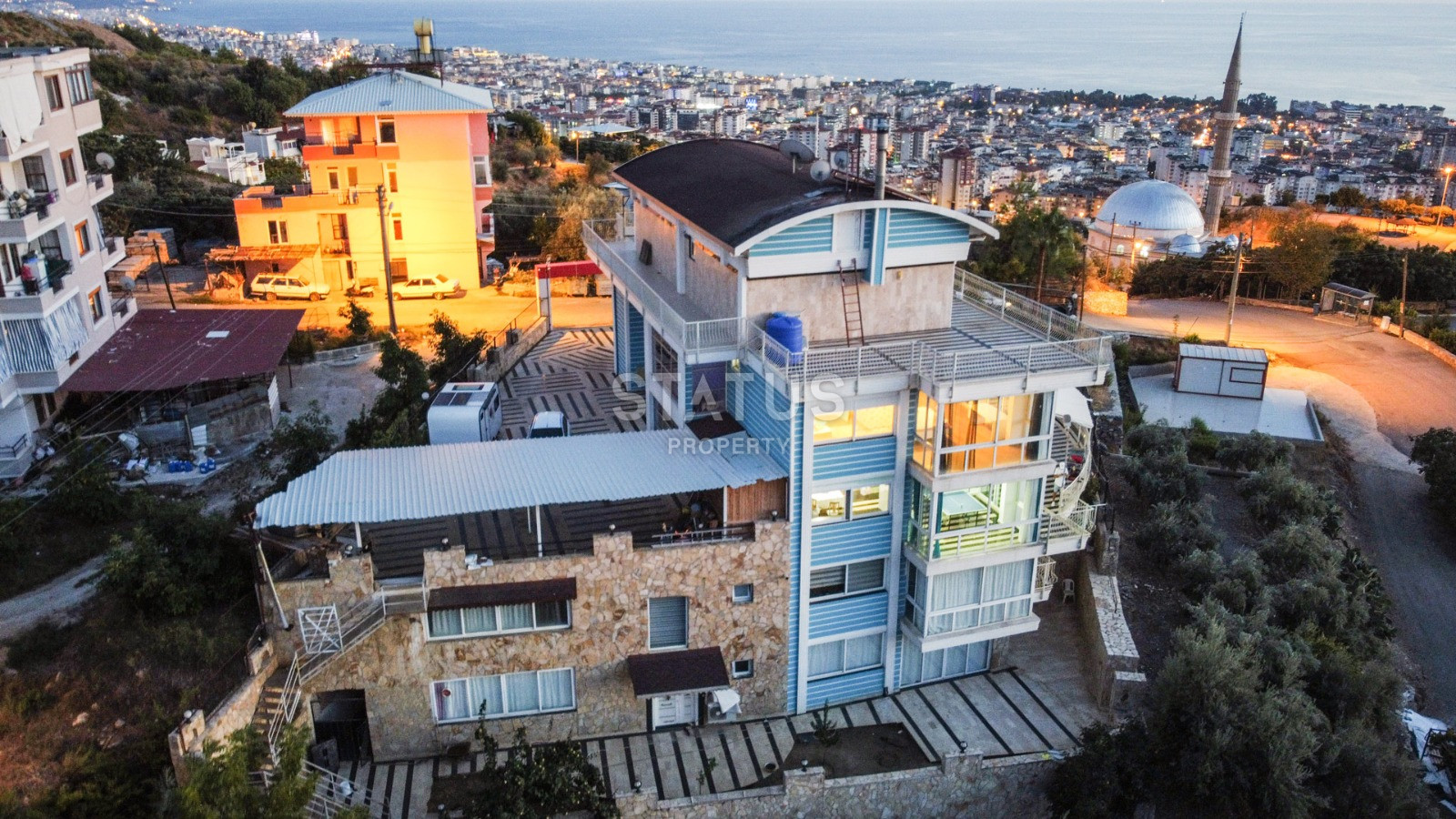 Трёхэтажная вилла с 12 спальнями в центре спального района Джикджилли. 1200м2 фото 19