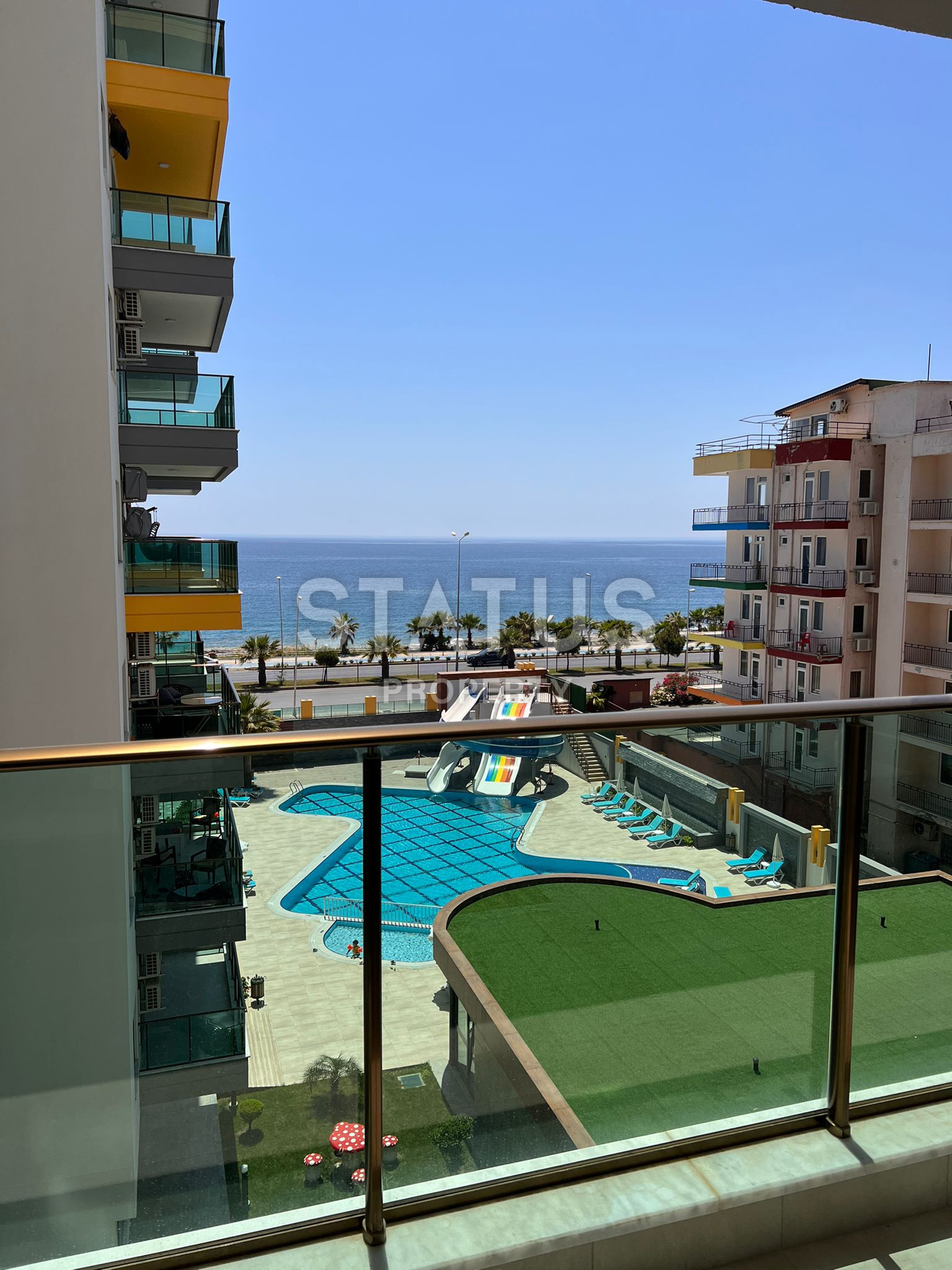 Трехкомнатные апартаменты на первой береговой линии в районе Махмутлар, 100м2 фото 12