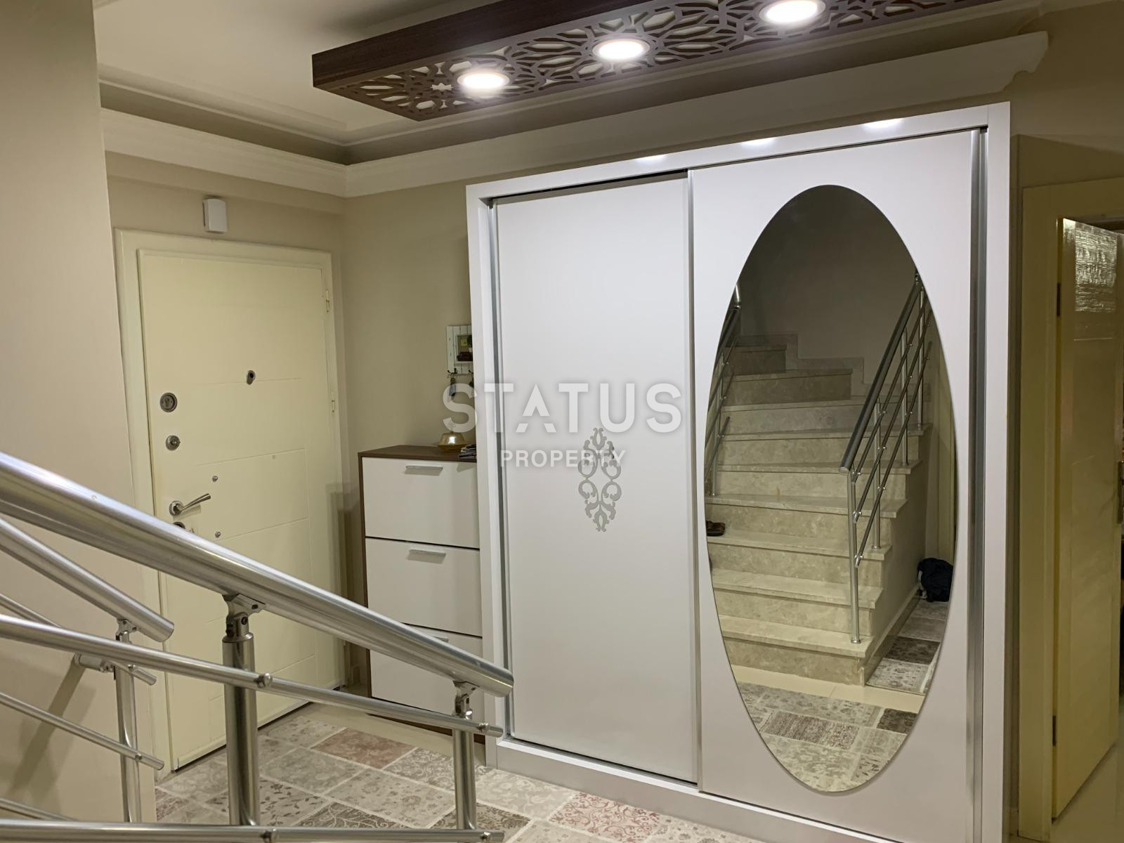 Four bedroom penthouse with the possibility of obtaining Turkish citizenship in the Cikcilli area. 250m2 фото 16