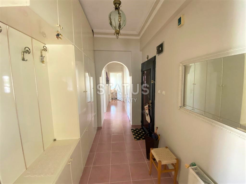 Просторная квартира с тремя спальнями в 50м от моря в районе Тосмур. 140м2 фото 4