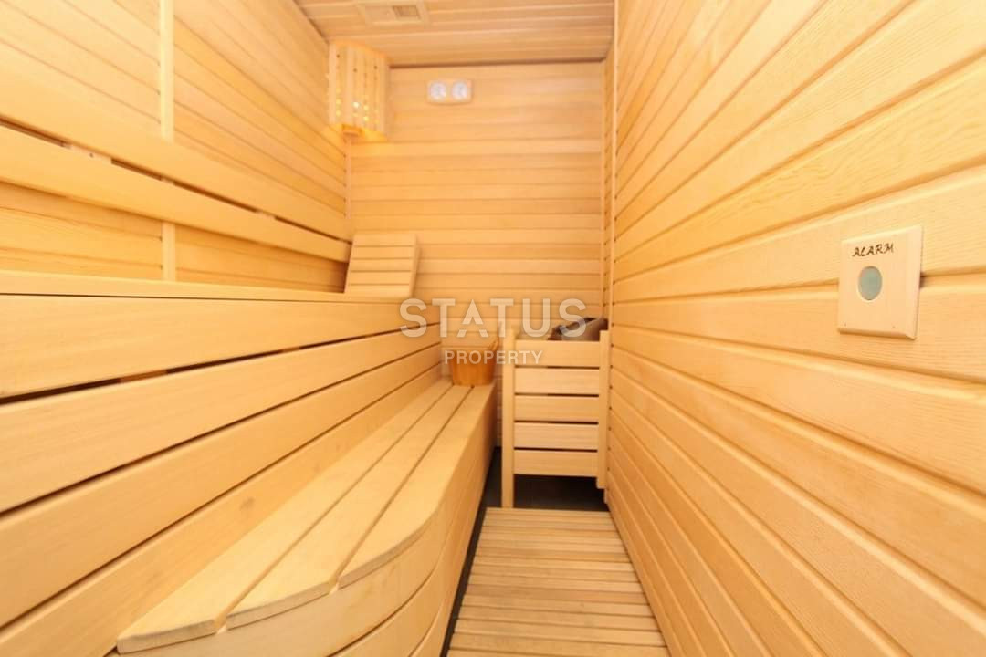 Two spacious bright turnkey apartments with two bedrooms in a residential complex from a leading developer 50m from the sea in Tosmur. 110m2 фото 18