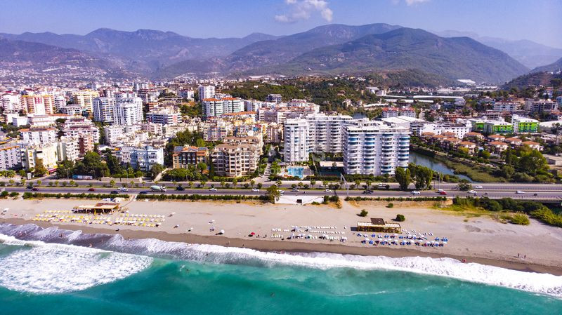 Two spacious bright turnkey apartments with two bedrooms in a residential complex from a leading developer 50m from the sea in Tosmur. 110m2 фото 25