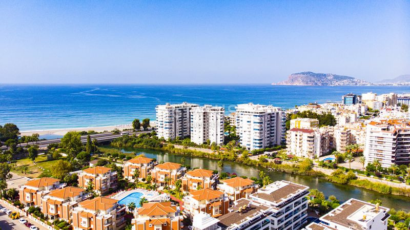 Two spacious bright turnkey apartments with two bedrooms in a residential complex from a leading developer 50m from the sea in Tosmur. 110m2 фото 26
