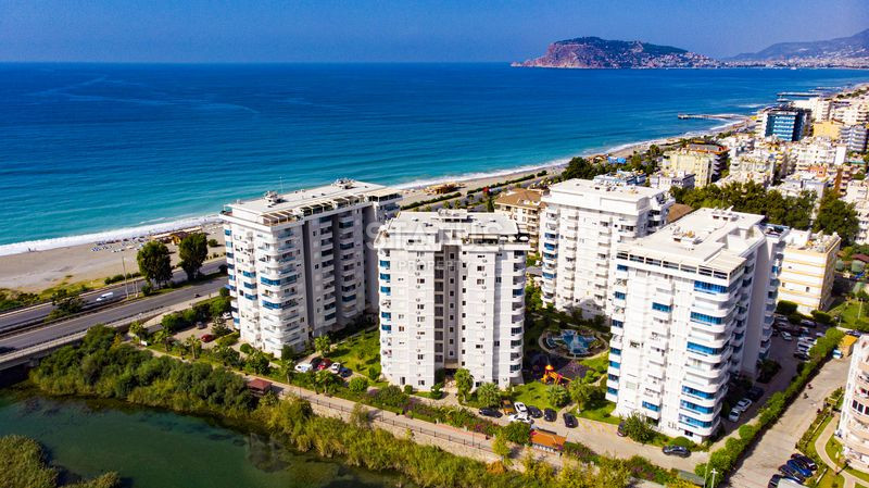Two spacious bright turnkey apartments with two bedrooms in a residential complex from a leading developer 50m from the sea in Tosmur. 110m2 фото 27