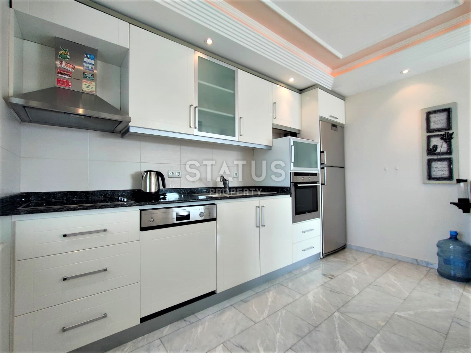 Two spacious bright turnkey apartments with two bedrooms in a residential complex from a leading developer 50m from the sea in Tosmur. 110m2 фото 44