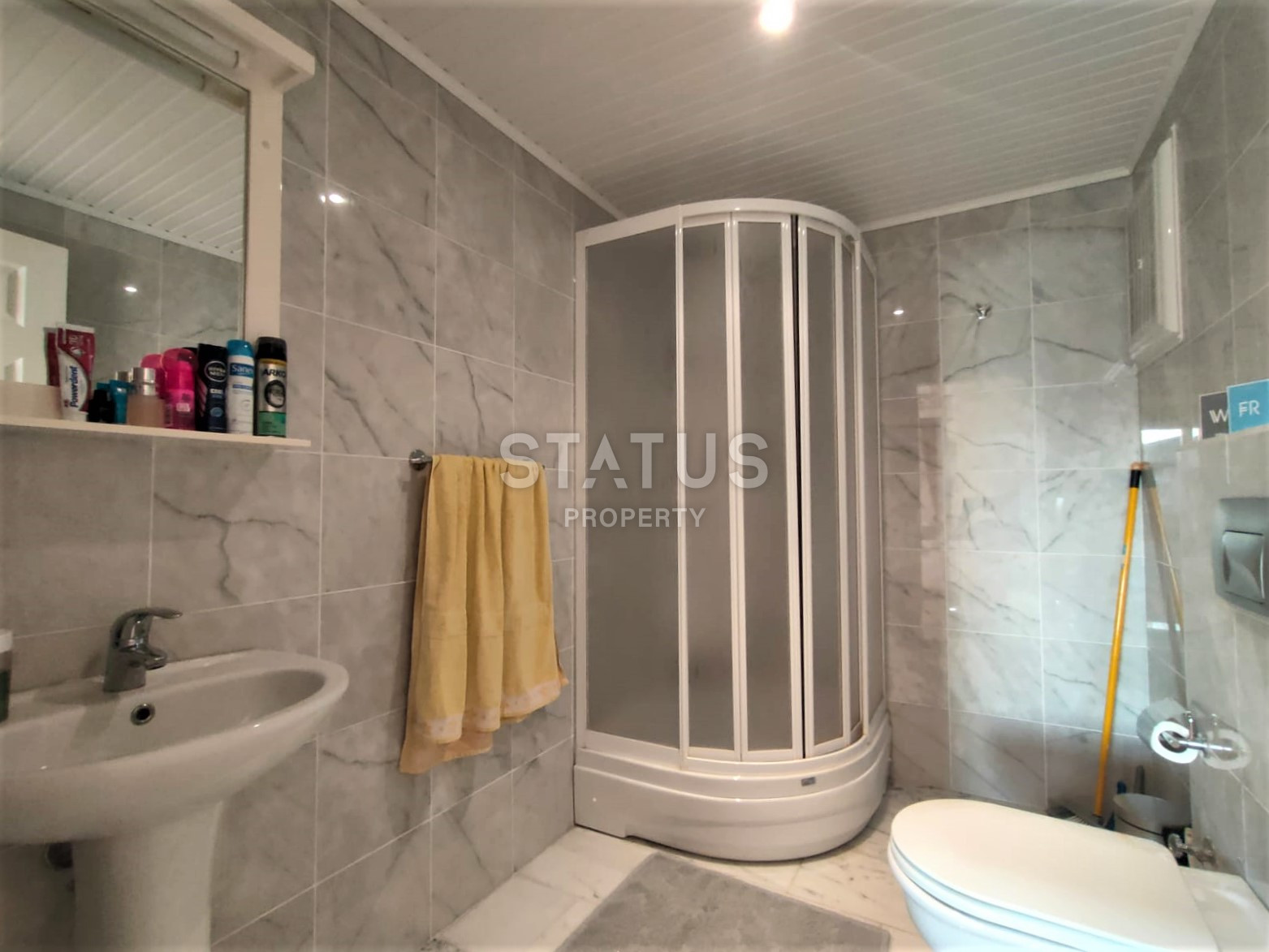 Two spacious bright turnkey apartments with two bedrooms in a residential complex from a leading developer 50m from the sea in Tosmur. 110m2 фото 49