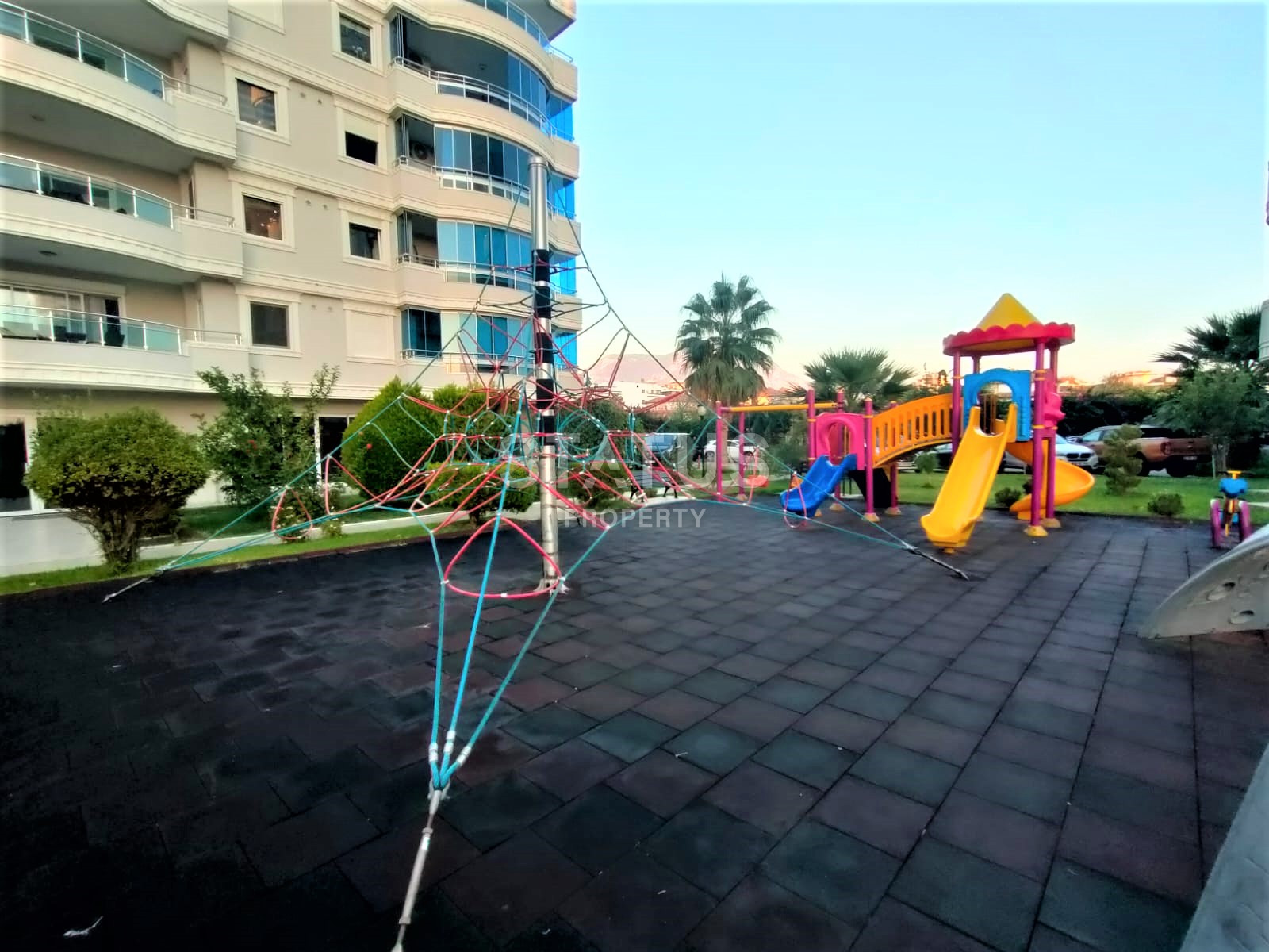 Two spacious bright turnkey apartments with two bedrooms in a residential complex from a leading developer 50m from the sea in Tosmur. 110m2 фото 50