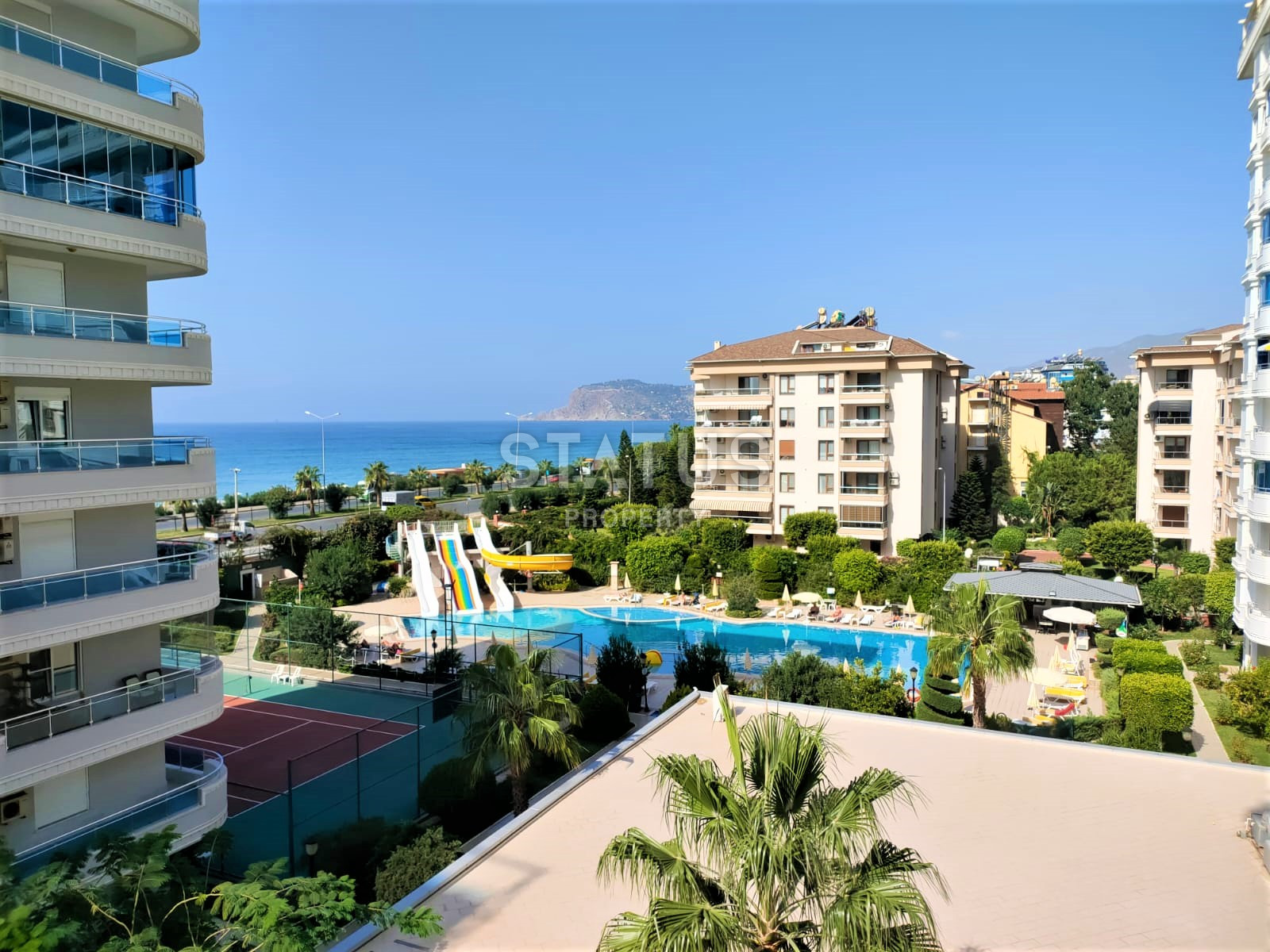 Two spacious bright turnkey apartments with two bedrooms in a residential complex from a leading developer 50m from the sea in Tosmur. 110m2 фото 62