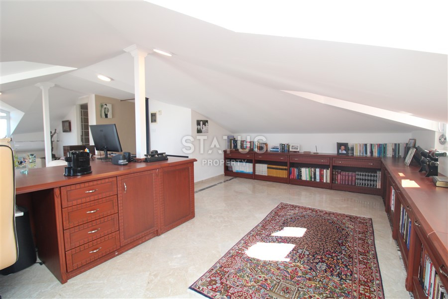 Luxurious villa 6+2 with a study and sea views. 475m2 - 750m2 фото 32