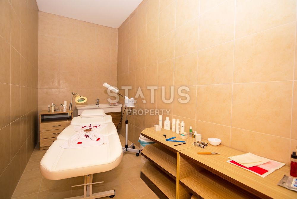 Двухкомнатная квартира с мебелью в отличном комплексе в Махмутларе, 70 м2. фото 18