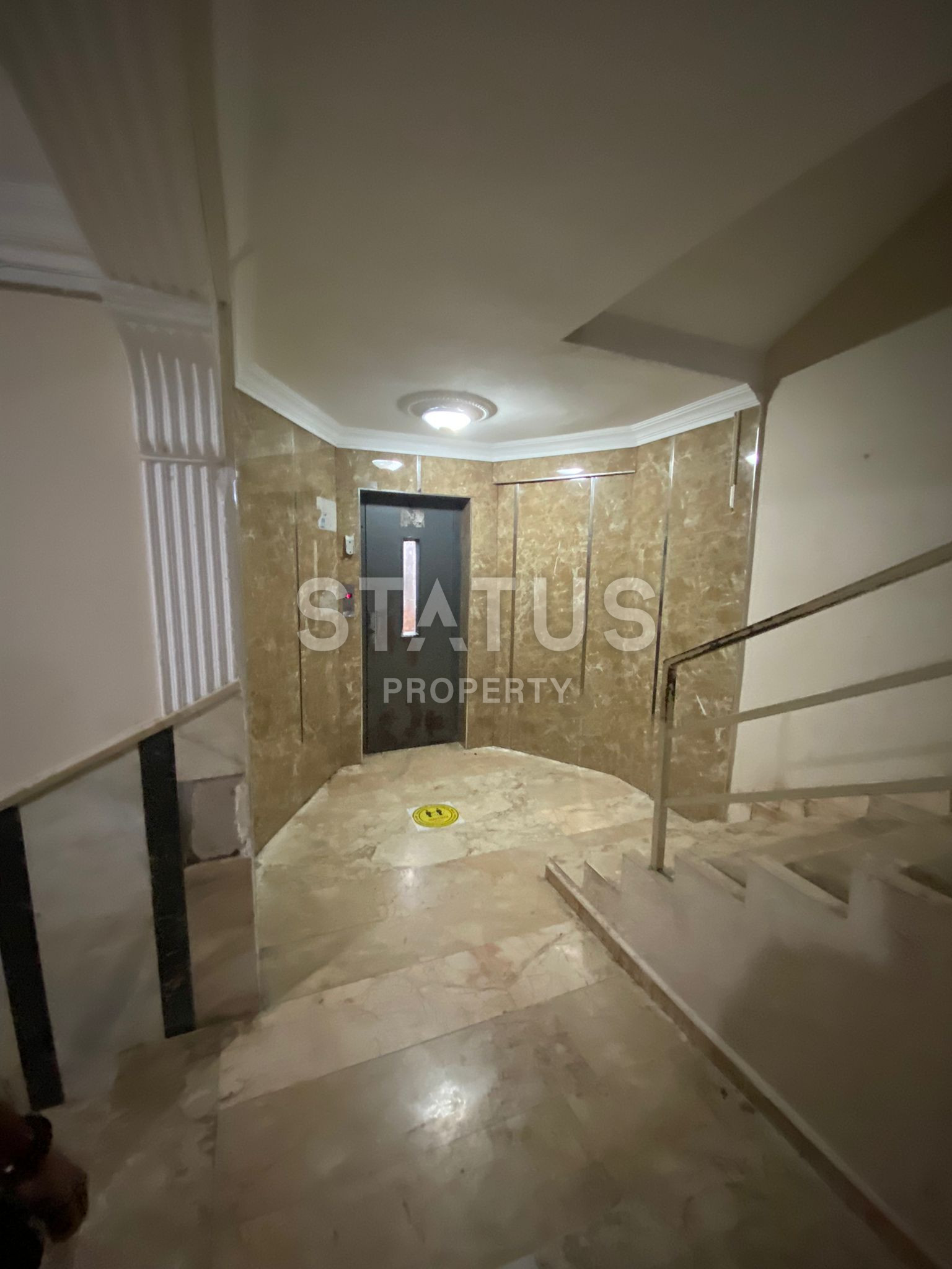 Three-room apartment in the open area of Tosmur with a favorable location 350m from the sea. 110m2 фото 3