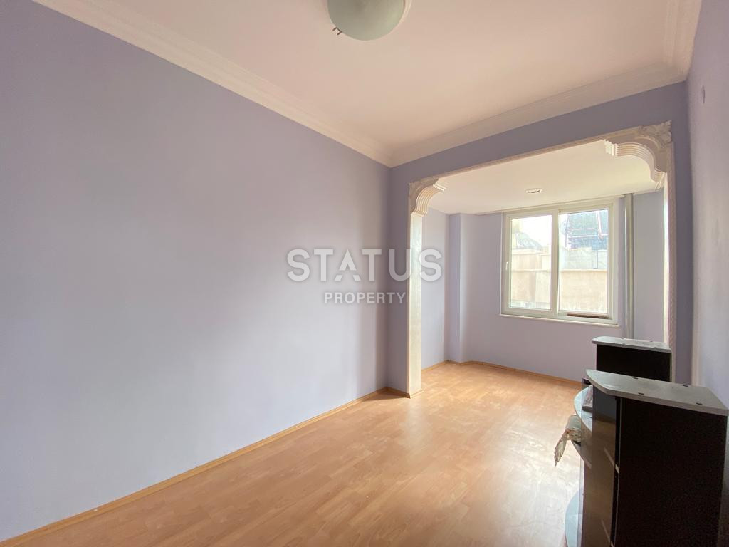 Трёхэтажная вилла в 400м от моря в районе Демирташ. 270м2 фото 4