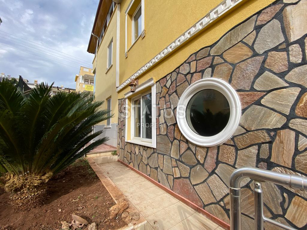 Трёхэтажная вилла в 400м от моря в районе Демирташ. 270м2 фото 30