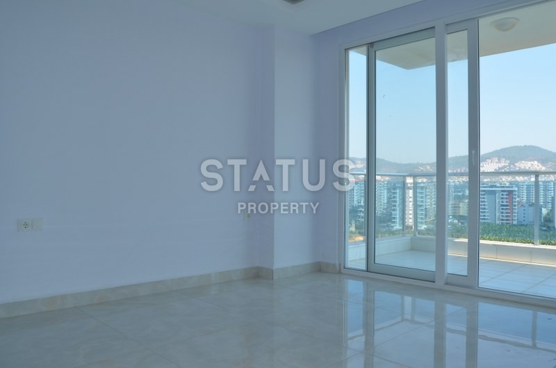 Трехкомнатные апартаменты с видом на Средиземное море, горы Торос и античный город Наула в Махмутларе, 115 кв. м. фото 4