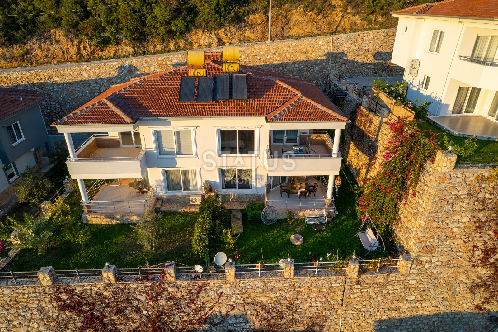 Уютная вилла с видом на море в центральном районе Бекташ. 160м2 фото 1