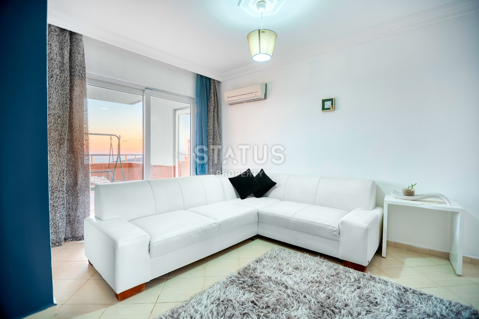 Cozy villa with sea views in the central area of Bektash. 160m2 фото 7
