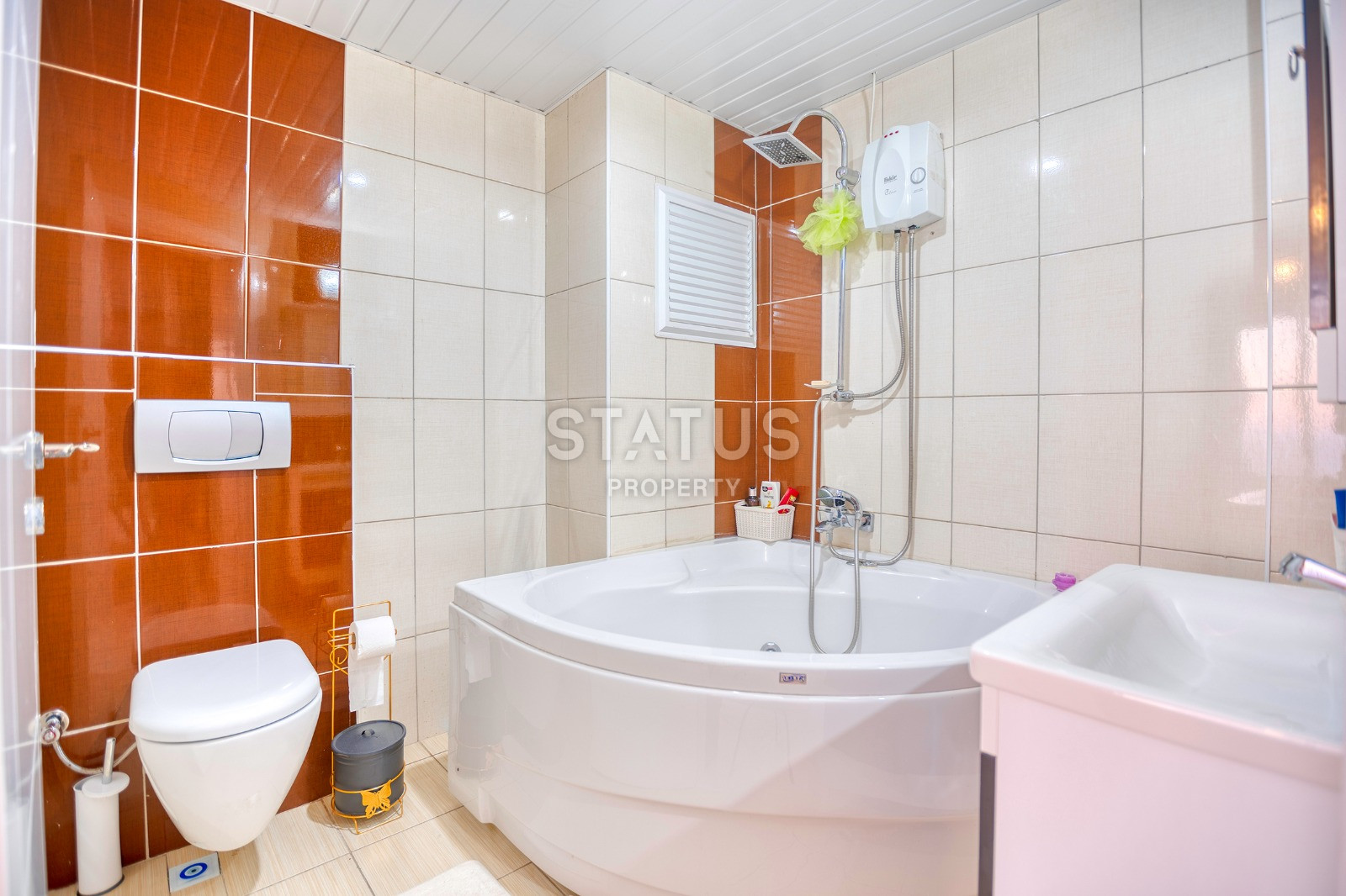 Cozy villa with sea views in the central area of Bektash. 160m2 фото 13