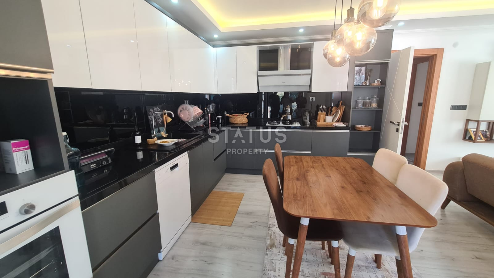 Duplex apartment 4+1 in the central part of Alanya in the Sugozu area. 200m2 фото 6