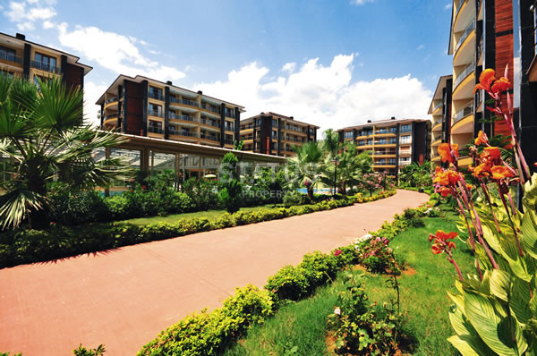 Five-room apartment by the sea in a well-known residential complex in the first coastline in the center of Alanya. 220m2 фото 7