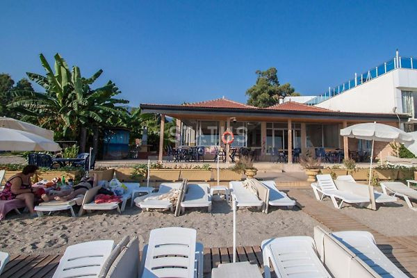 Five-room apartment by the sea in a well-known residential complex in the first coastline in the center of Alanya. 220m2 фото 34