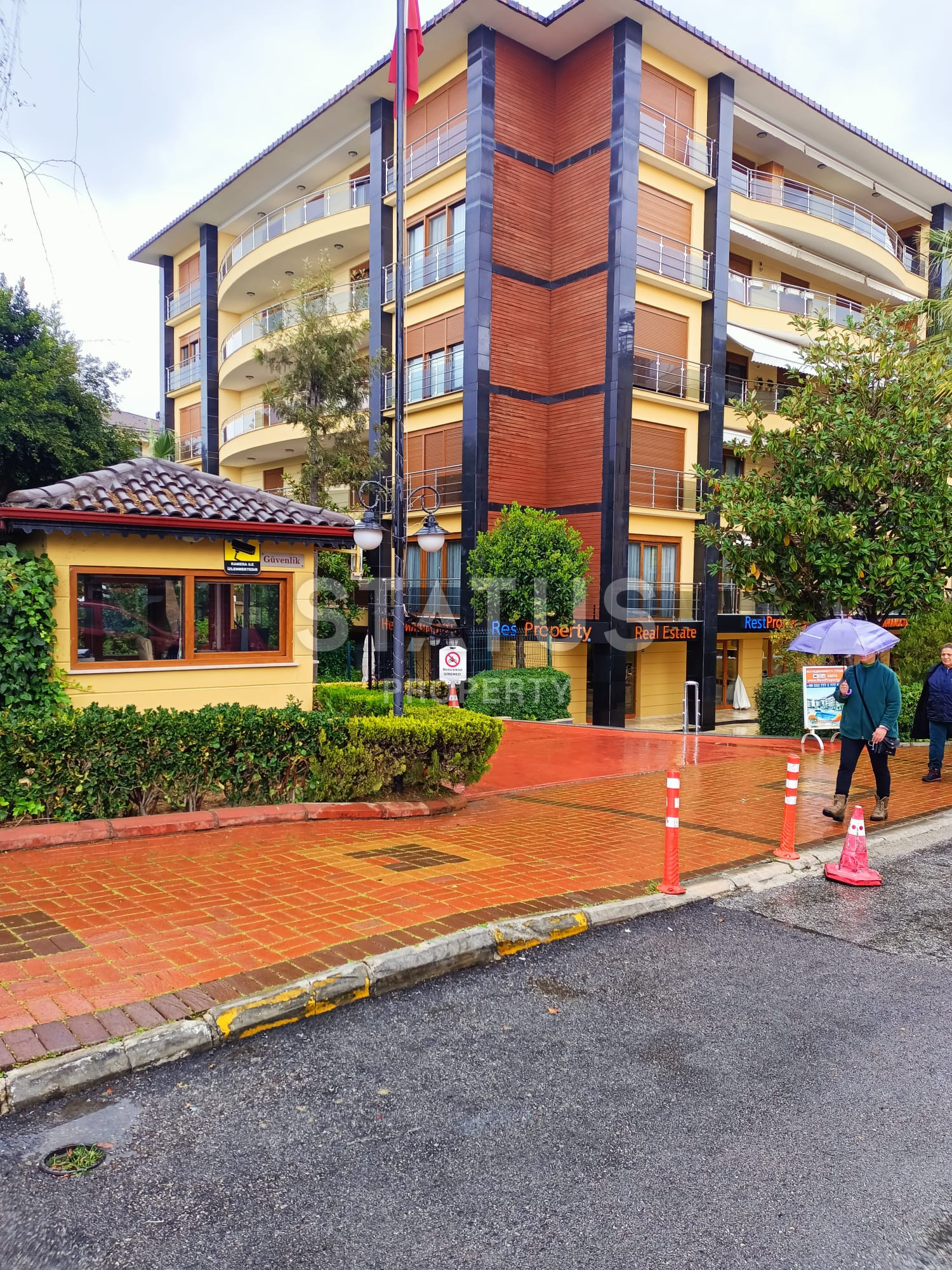 Five-room apartment by the sea in a well-known residential complex in the first coastline in the center of Alanya. 220m2 фото 36