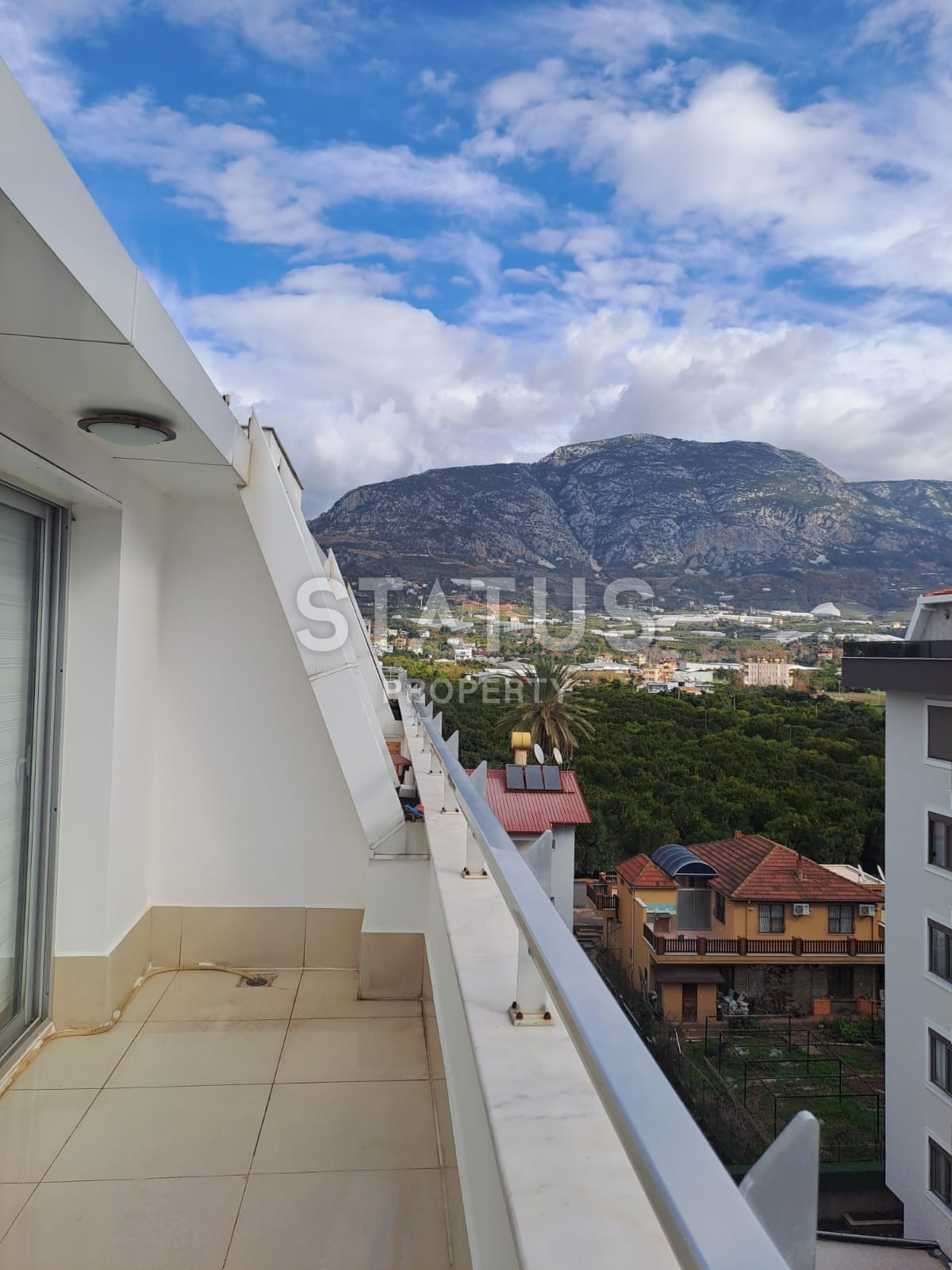Beautiful penthouse in a cozy family complex in Kestel. 250m2 фото 18
