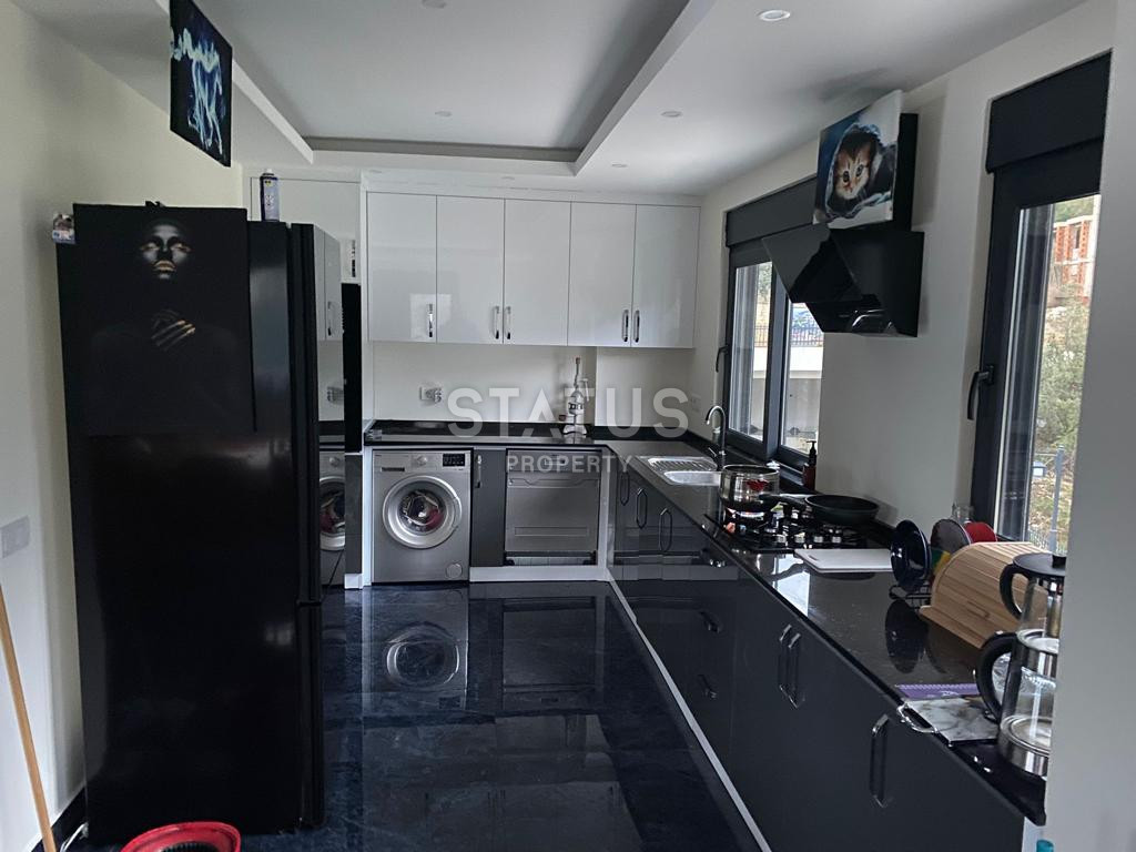 Шикарный пентхаус с видом на море в предгорье в районе Тепе. 225м2 фото 7