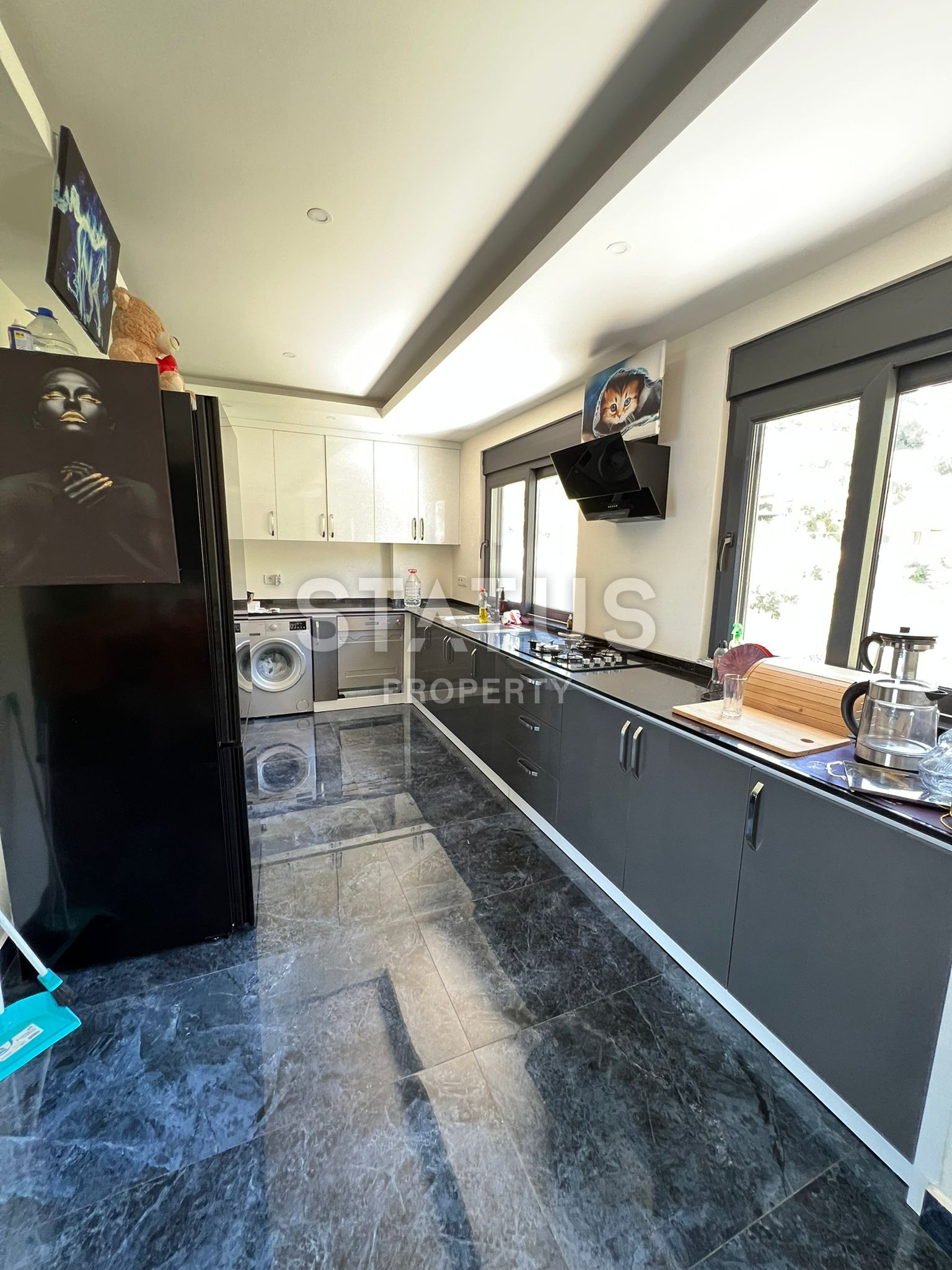 Шикарный пентхаус с видом на море в предгорье в районе Тепе. 225м2 фото 22