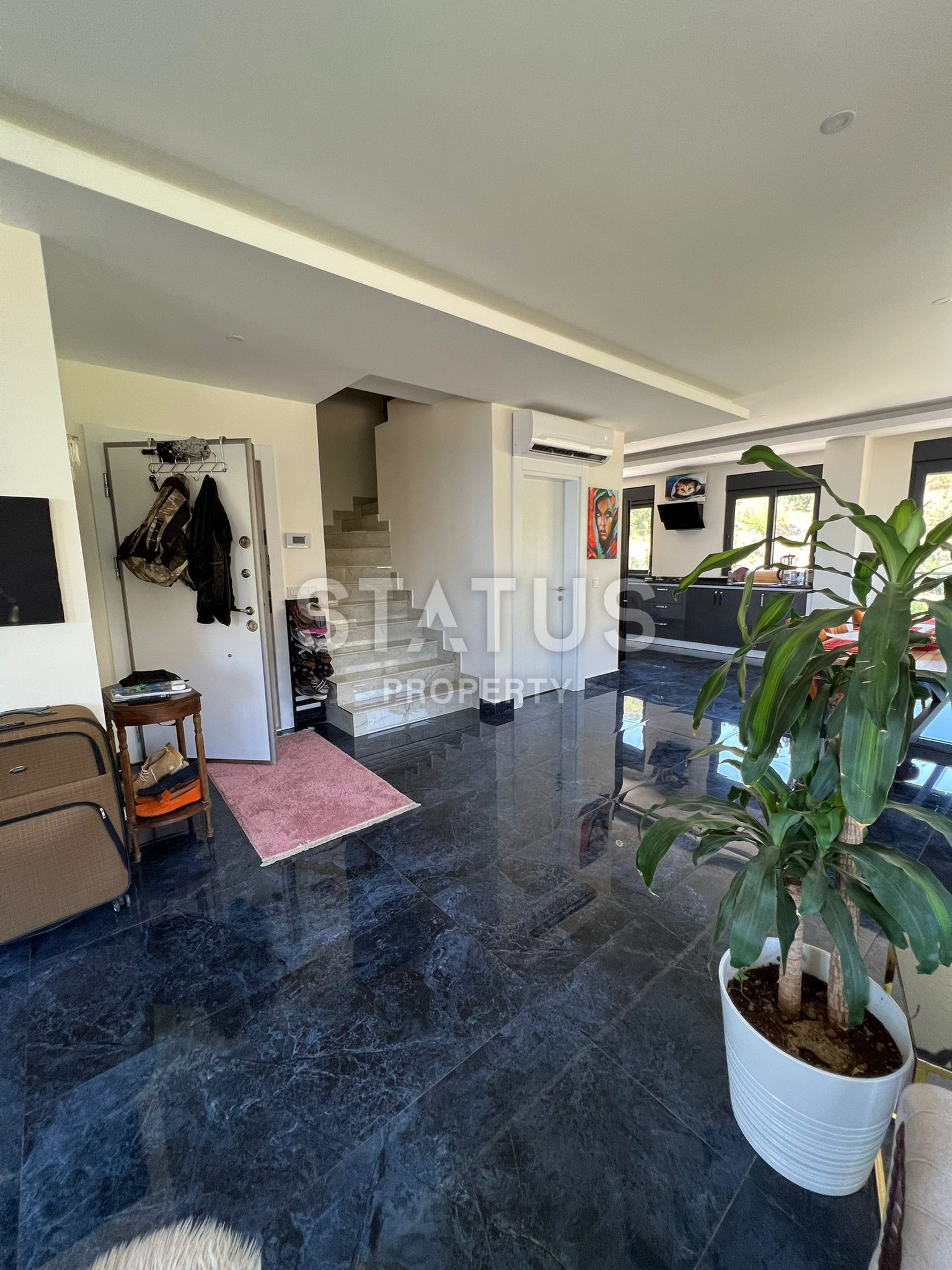 Шикарный пентхаус с видом на море в предгорье в районе Тепе. 225м2 фото 24