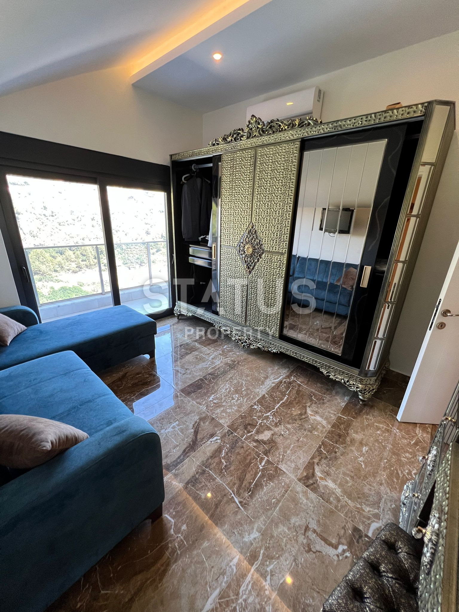 Шикарный пентхаус с видом на море в предгорье в районе Тепе. 225м2 фото 28