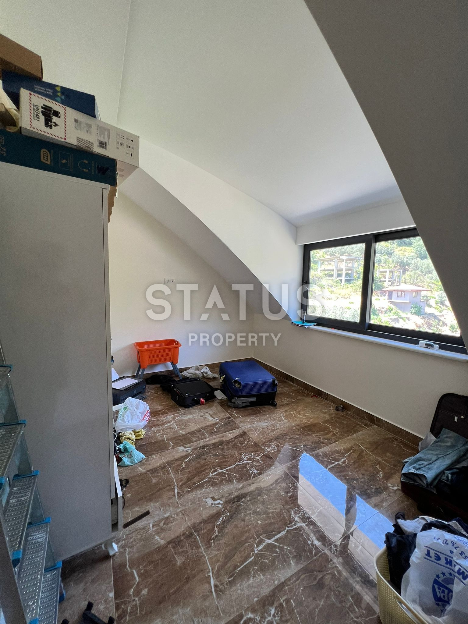 Шикарный пентхаус с видом на море в предгорье в районе Тепе. 225м2 фото 29