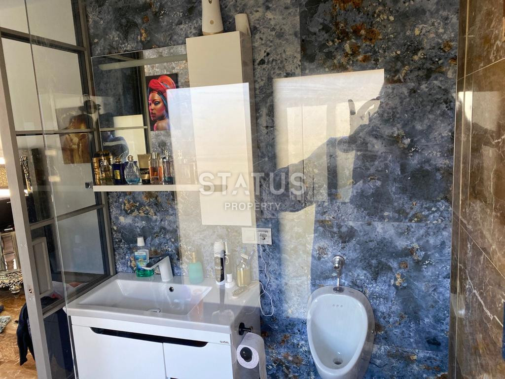 Шикарный пентхаус с видом на море в предгорье в районе Тепе. 225м2 фото 36