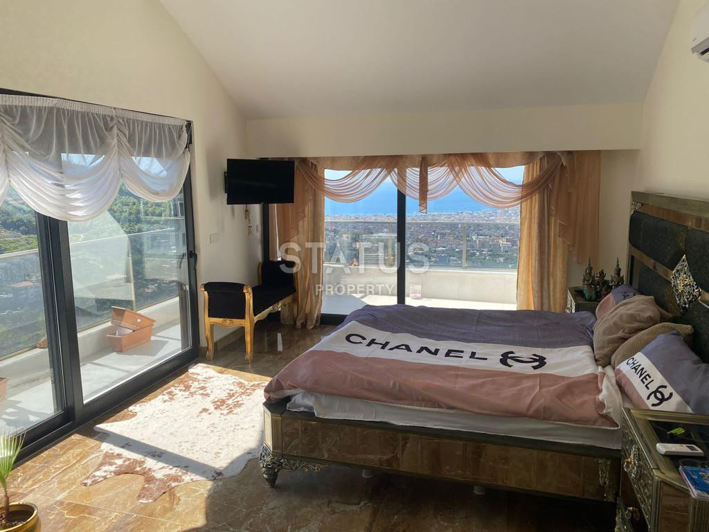 Шикарный пентхаус с видом на море в предгорье в районе Тепе. 225м2 фото 42