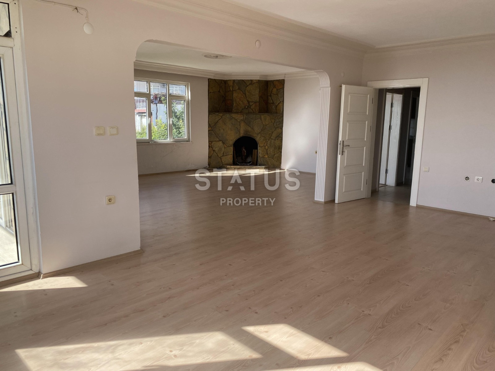 Просторная квартира с четырьмя спальнями с видом на море в центре Аланьи. 240м2 фото 5