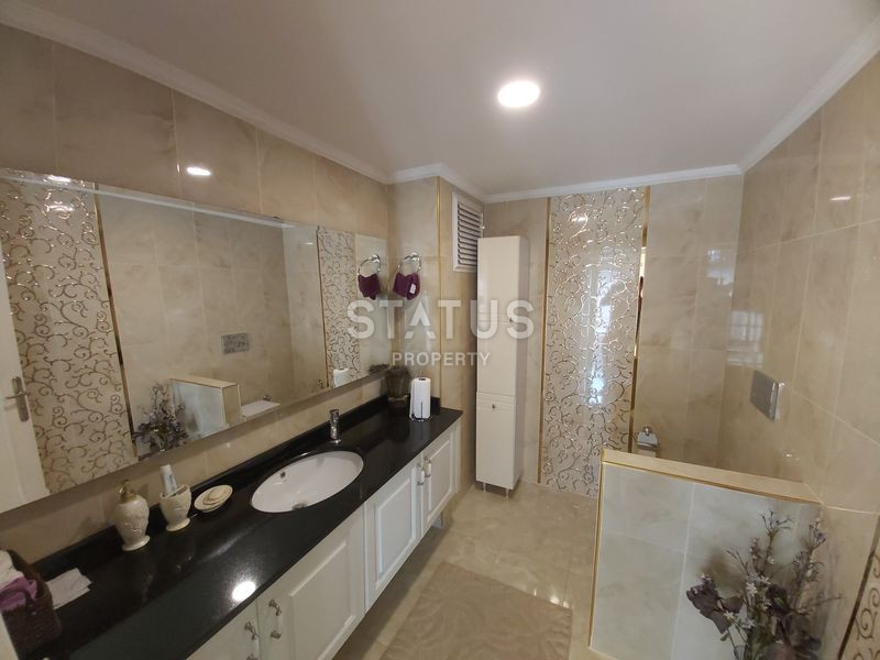 Шестикомнатная квартира с видом на горы Торос с хорошей локацией в районе нижняя Оба. 320м2 фото 14